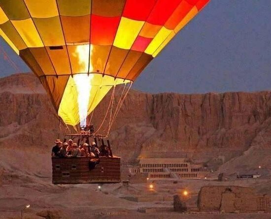 Hot Air Balloon in Luxor — image 1